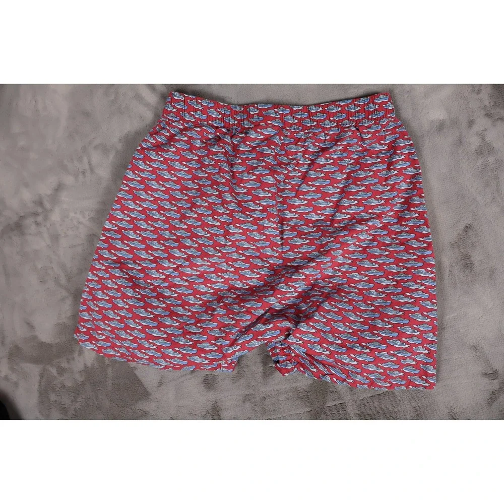 Vineyard Vines typical brand functional